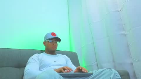 Snapshot of dany_dryy chatting on April 2026 04:06:01 AM Dany online show from April 2026 04:06:01 AM
