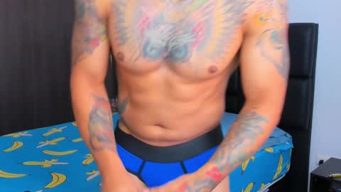 Snapshot of danyfitguy_ chatting on December 2024 01:38:02 PM danyfitguy_ online show from December 2024 01:38:02 PM