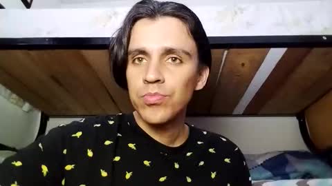 Daniel online show from November 2025 09:16:01 PM