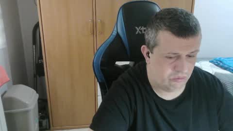 danysanchez1981 online show from April 2026 12:25:01 PM