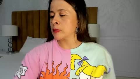 Snapshot of daphne81_ chatting on February 2025 08:27:02 AM Daphne online show from February 2025 08:27:02 AM