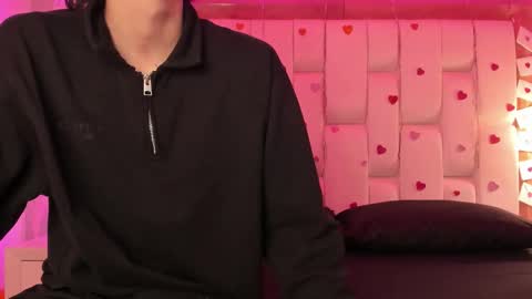 Snapshot of daphne_and_roger chatting on February 2026 11:00:01 AM daphne_and_roger online show from February 2026 11:00:01 AM