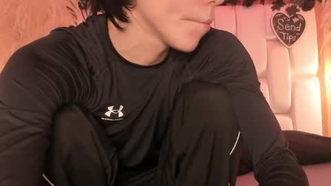 Snapshot of daphne_and_roger chatting on April 2026 11:04:02 AM daphne_and_roger online show from April 2026 11:04:02 AM