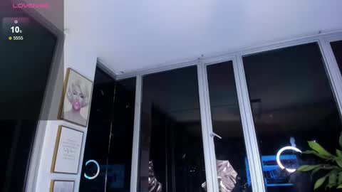 Snapshot of daphne_chers chatting on March 2025 02:26:01 AM daphne_chers online show from March 2025 02:26:01 AM