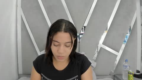 Snapshot of daphne_culeht chatting on April 2026 01:08:02 PM daphne_culeht online show from April 2026 01:08:02 PM