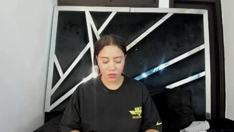 Snapshot of daphne_culeht chatting on April 2026 08:47:01 PM daphne_culeht online show from April 2026 08:47:01 PM