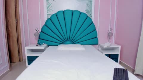 Daphne  online show from January 2025 02:30:01 PM