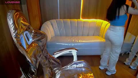 Snapshot of daphne_nicole_b chatting on March 2026 12:34:01 PM daphne_nicole_b online show from March 2026 12:34:01 PM