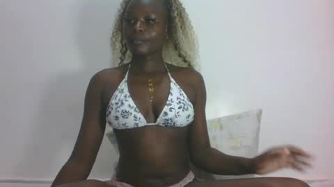 Snapshot of darberry21 chatting on July 2026 05:59:02 AM ESTHER online show from July 2026 05:59:02 AM
