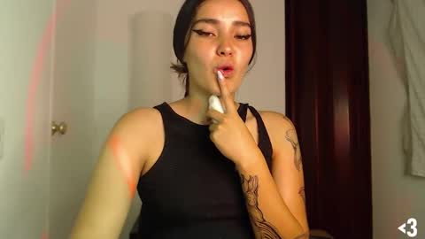 Snapshot of darcyreed chatting on December 2024 11:47:01 PM Darcy Reed3 online show from December 2024 11:47:01 PM