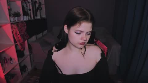 Snapshot of darina_wilson chatting on January 2025 12:46:01 AM Dari the it woman online show from January 2025 12:46:01 AM