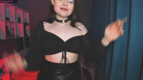 Snapshot of darina_wilson chatting on February 2025 09:15:02 PM Dari the it woman online show from February 2025 09:15:02 PM