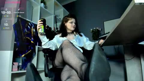 Snapshot of darina_wilson chatting on March 2025 03:18:02 PM Dari the it woman online show from March 2025 03:18:02 PM