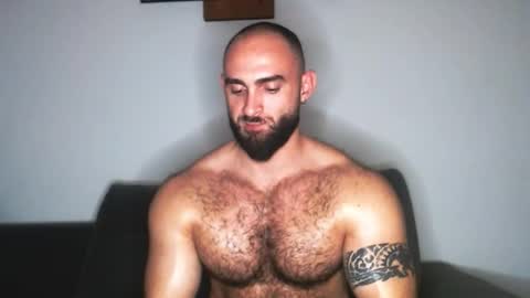 Dario  Muscel King online show from December 2025 07:51:02 PM