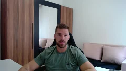 darius_94 online show from May 2026 05:47:01 AM