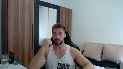 darius_94 online show from July 2026 07:23:02 AM