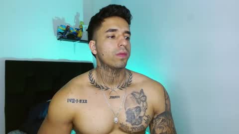 Darius Phoenix  online show from March 2026 07:09:01 PM