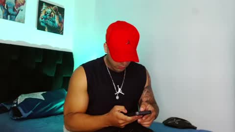 Snapshot of darius_phoenix chatting on April 2026 09:27:01 PM Darius Phoenix online show from April 2026 09:27:01 PM
