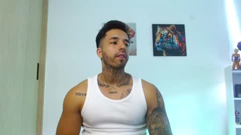Snapshot of darius_phoenix chatting on July 2026 04:35:02 PM Darius Phoenix online show from July 2026 04:35:02 PM