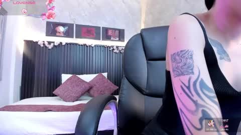 Dark online show from September 2025 11:37:02 AM