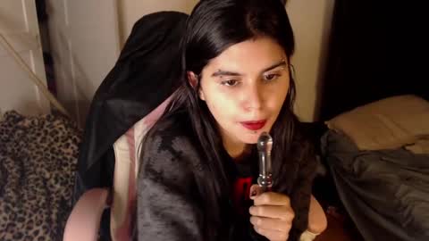 Snapshot of dark_angel_66 chatting on February 2025 05:58:01 AM Moony online show from February 2025 05:58:01 AM