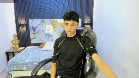 Snapshot of dark_desiree18 chatting on July 2026 01:41:01 AM DARCK online show from July 2026 01:41:01 AM