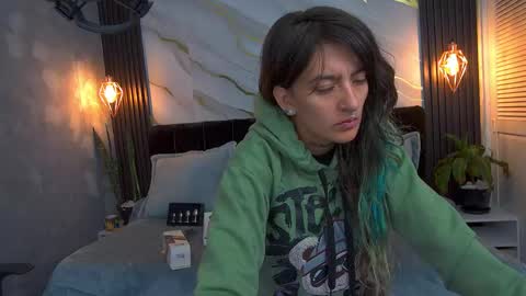Snapshot of dark_dominika chatting on May 2026 01:05:02 PM dark_dominika online show from May 2026 01:05:02 PM
