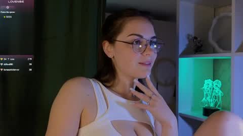 Snapshot of dark_honey_ chatting on May 2026 03:28:01 PM Nova online show from May 2026 03:28:01 PM