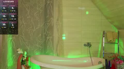 Snapshot of dark_lola_ chatting on February 2025 05:36:01 PM Lola online show from February 2025 05:36:01 PM