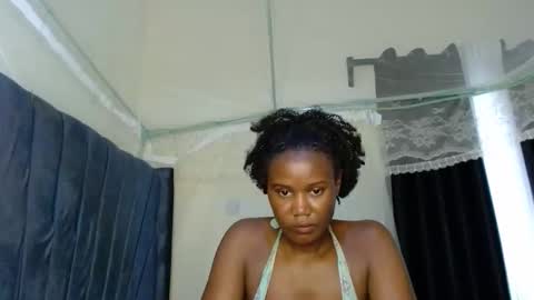 Snapshot of dark_tiffany chatting on February 2026 07:10:02 AM Tiff online show from February 2026 07:10:02 AM