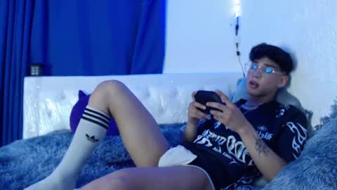 Snapshot of darkboy26_ chatting on January 2025 01:04:02 AM Blake online show from January 2025 01:04:02 AM