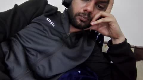 Snapshot of darkbud03 chatting on March 2026 05:52:02 PM just a guy online show from March 2026 05:52:02 PM