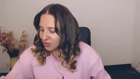 Snapshot of darklure_ chatting on September 2025 06:07:01 PM Anna online show from September 2025 06:07:01 PM