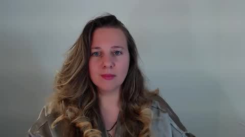 Snapshot of darklure_ chatting on September 2025 10:55:02 PM Anna online show from September 2025 10:55:02 PM