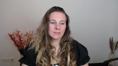 Snapshot of darklure_ chatting on October 2025 07:11:01 PM Anna online show from October 2025 07:11:01 PM