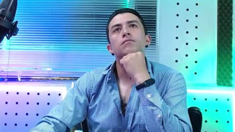 DARKO0717 online show from April 2026 01:53:01 PM