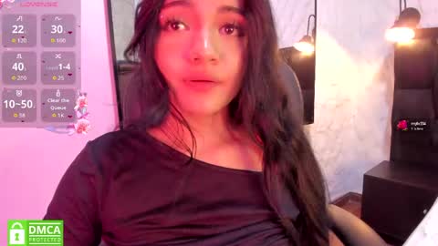 Snapshot of darky_doll chatting on May 2026 11:32:01 PM Darky Doll online show from May 2026 11:32:01 PM