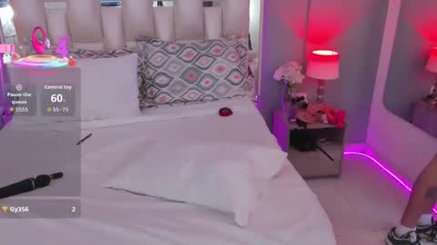 darlyn_tenderhot__ online show from September 2025 04:18:01 PM