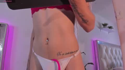 darlyn_tenderhot__ online show from February 2026 01:54:01 PM