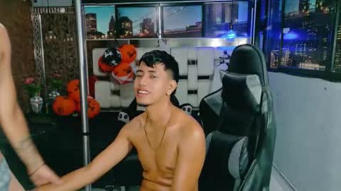 Snapshot of darwinandbrayan chatting on October 2025 02:51:02 PM darwinandbrayan online show from October 2025 02:51:02 PM