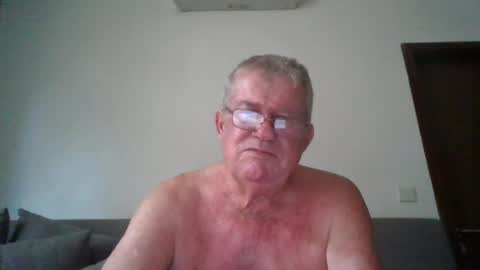 Snapshot of darwincock chatting on June 2026 01:47:02 AM darwincock online show from June 2026 01:47:02 AM