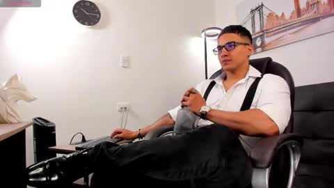 Dash online show from November 2025 11:44:02 AM