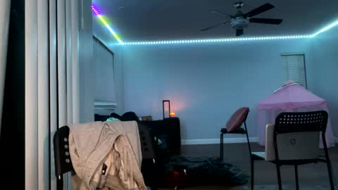 Snapshot of datb0igud chatting on February 2025 01:32:01 PM LushLavish online show from February 2025 01:32:01 PM