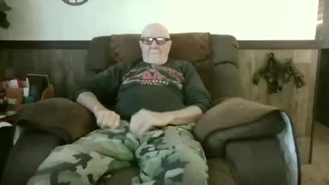 Snapshot of dave571960 chatting on June 2026 09:53:01 AM dave571960 online show from June 2026 09:53:01 AM