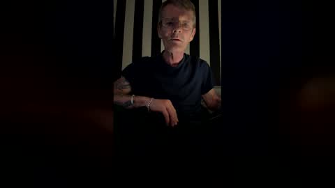 Snapshot of dave689476 chatting on May 2026 05:58:02 AM Davey online show from May 2026 05:58:02 AM