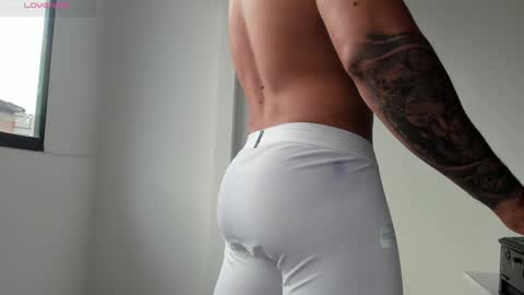 Snapshot of dave_hs chatting on January 2025 06:53:02 PM dave_hs online show from January 2025 06:53:02 PM