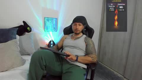 DAVE MAX online show from October 2025 02:03:02 AM