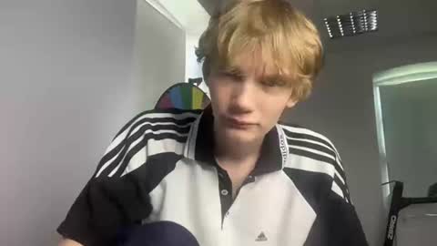 Snapshot of dave_redmond chatting on June 2026 09:14:01 AM DAVE REDMOND online show from June 2026 09:14:01 AM