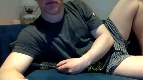 daveb709709709 online show from April 2026 01:47:02 AM