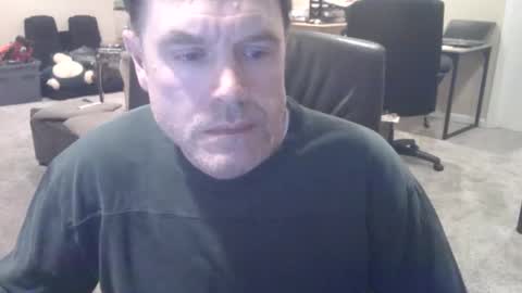 Snapshot of daved14u chatting on March 2026 05:44:01 AM daved14u online show from March 2026 05:44:01 AM